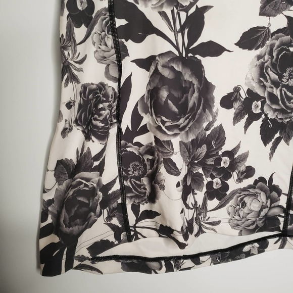 LULULEMON Black & White Floral Rose Scoop Neck Racerback Tank Top - Picture 2 of 6